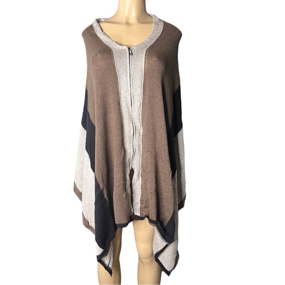 Elaine Kim Poncho